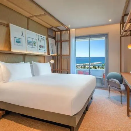 Готель Canopy By Hilton 4*